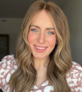 What makes a wig look and feel natural?